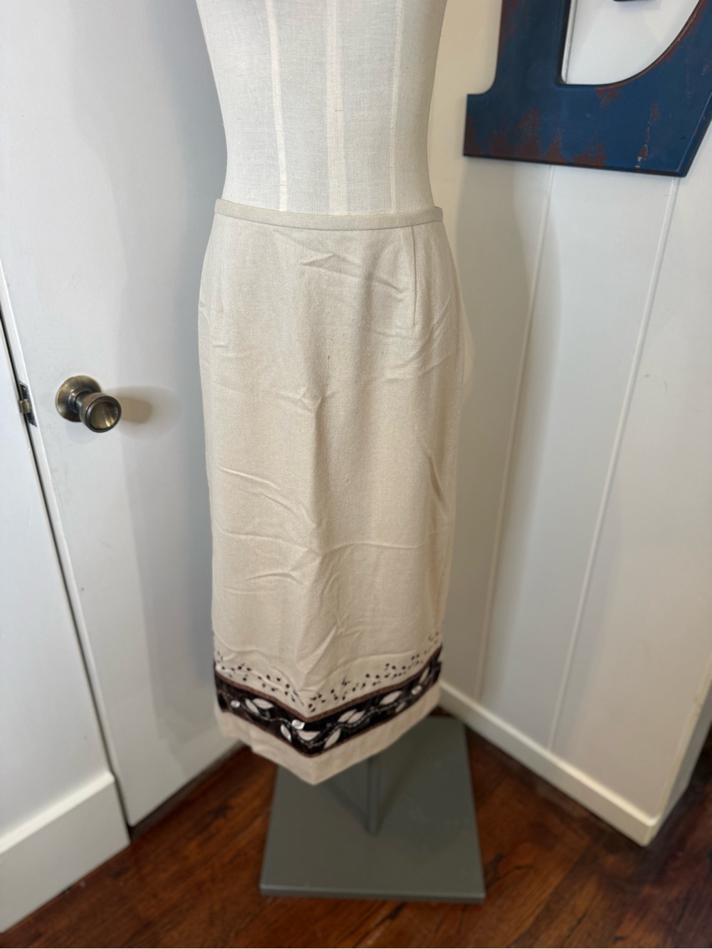 Ann Taylor Cream Midi Skirt with Brown Velvet Decorative Hem Border Sz 8P